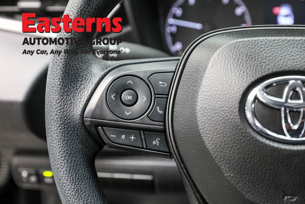 Used 2025 Toyota Corolla LE image 15