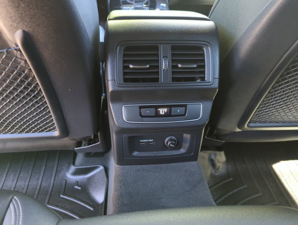 Used 2022 Audi Q5 2.0T Premium w/ Convenience Package image 32