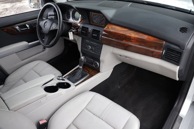 Used 2010 Mercedes-Benz GLK 350 2WD w/ Multimedia Pkg image 21