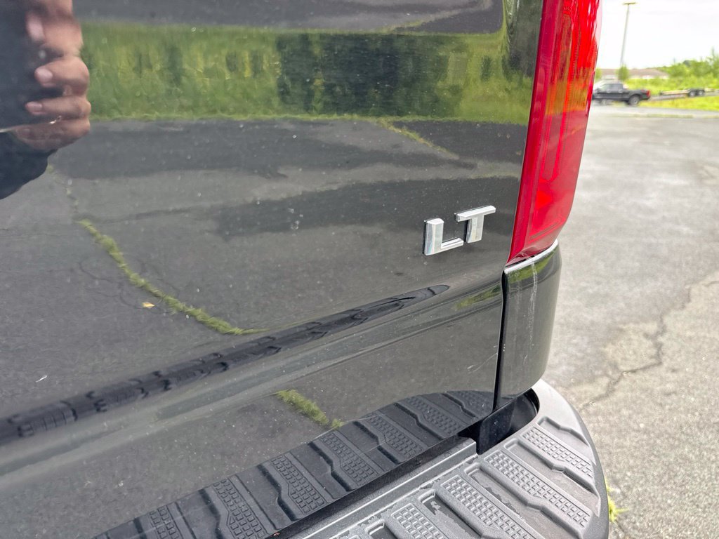 Used 2021 Chevrolet Silverado 1500 LT Trail Boss w/ Bed Protection Package AWD/4WD image 19