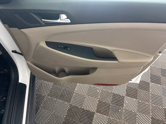 Certified 2021 Hyundai Tucson Value w/ Cargo Package FWD image 21