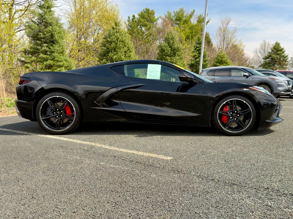 Used 2022 Chevrolet Corvette Stingray Coupe w/ 1LT image 18