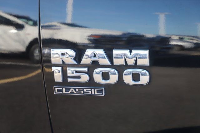 Used 2024 RAM 1500 Classic SLT image 3