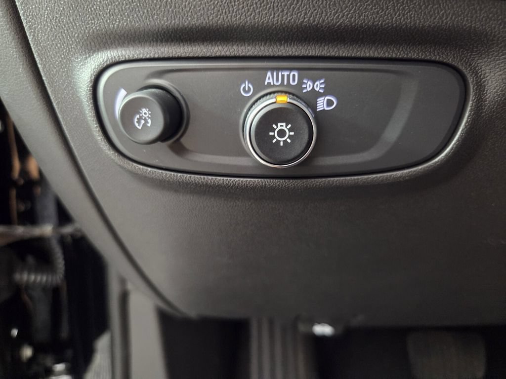Used 2024 Chevrolet Equinox RS AWD/4WD image 18