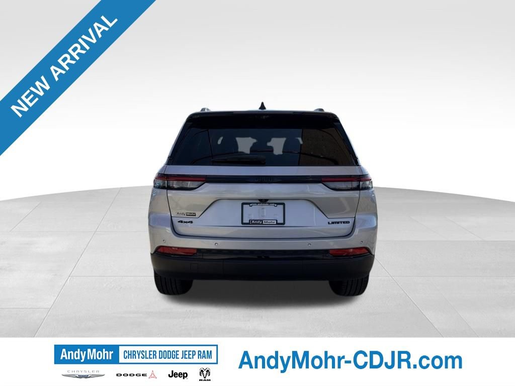 Used 2025 Jeep Grand Cherokee Limited w/ Luxury Tech Group II AWD/4WD image 6