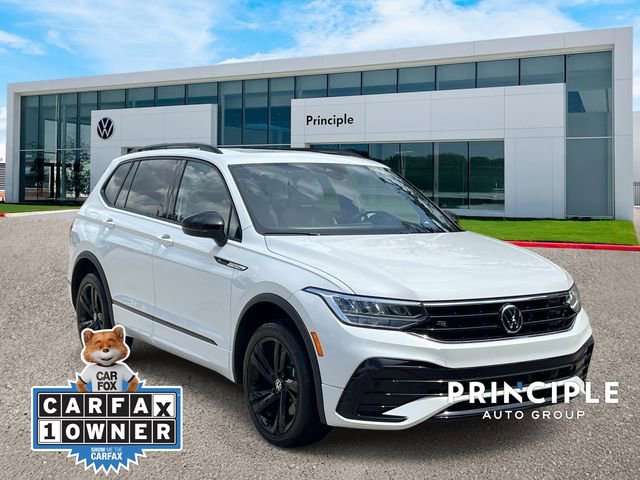 Certified 2024 Volkswagen Tiguan SE R-Line AWD/4WD image 3