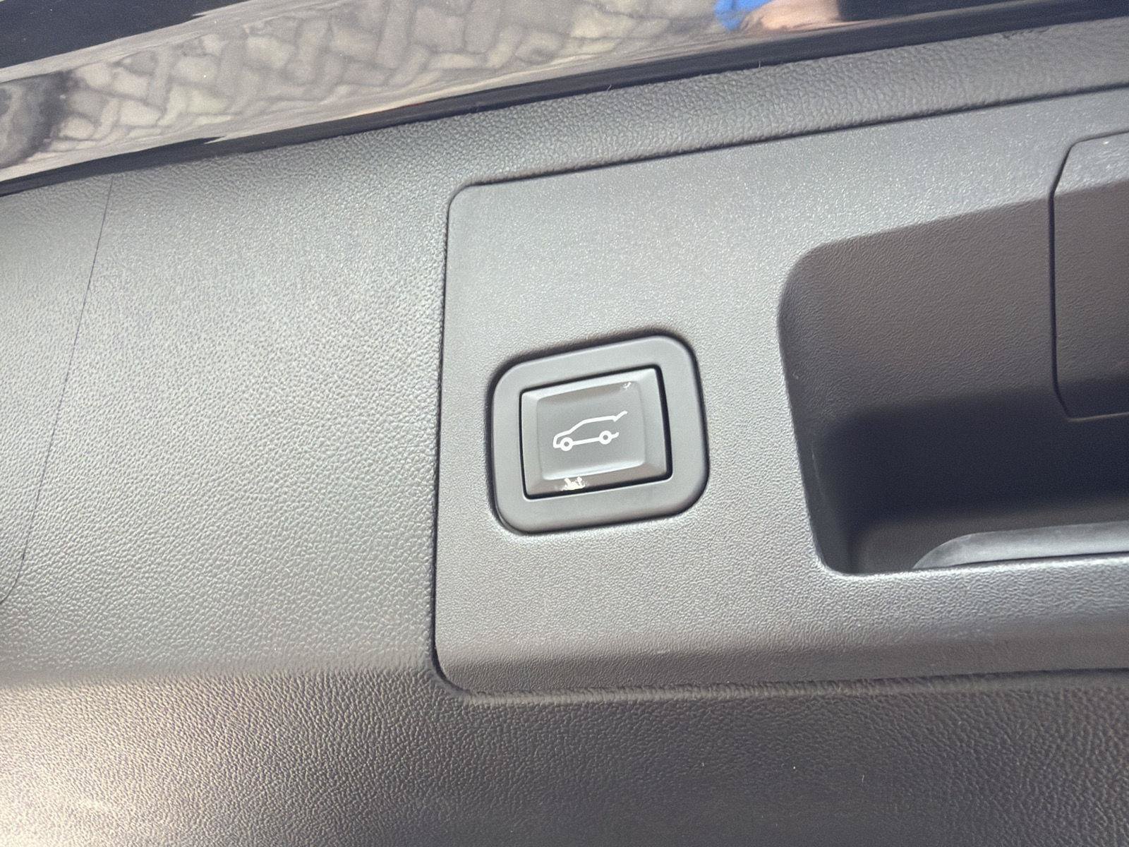 Used 2019 Cadillac XT5 FWD image 42