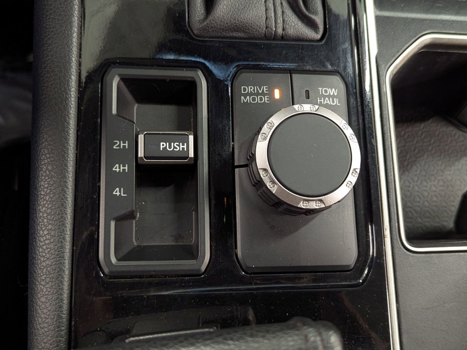 Used 2022 Toyota Tundra Limited image 29