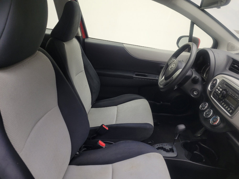 Used 2014 Toyota Yaris LE image 22