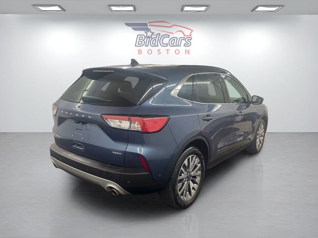 Used 2020 Ford Escape Titanium w/ Titanium Premium Package 2.0 AWD/4WD image 4