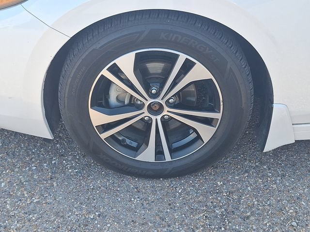 Certified 2022 Nissan Sentra SV FWD image 16