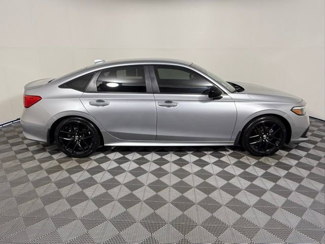 Used 2023 Honda Civic Sport image 7