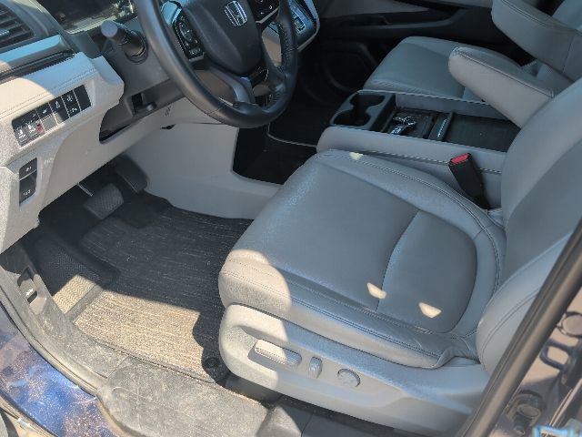 Used 2023 Honda Odyssey Touring image 13