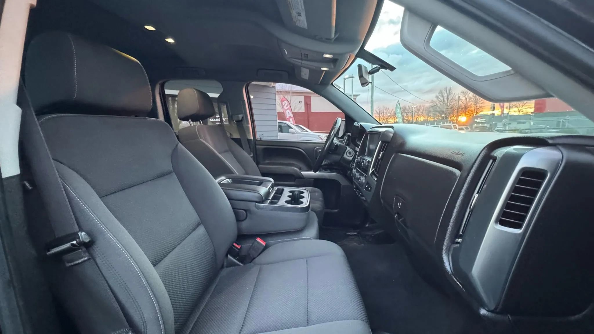 Used 2018 Chevrolet Silverado 1500 LT w/ All Star Edition image 29