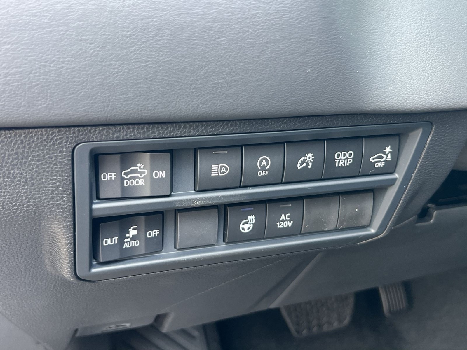 New 2026 Toyota Tundra Platinum AWD/4WD image 22