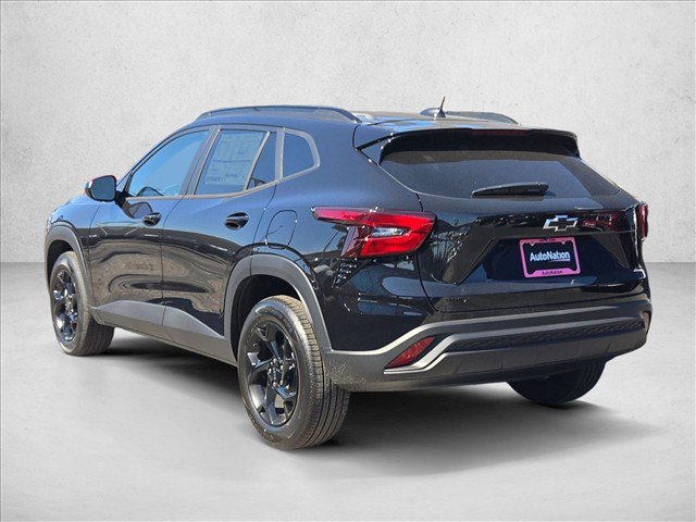 New 2026 Chevrolet Trax LT w/ Midnight Edition FWD image 9