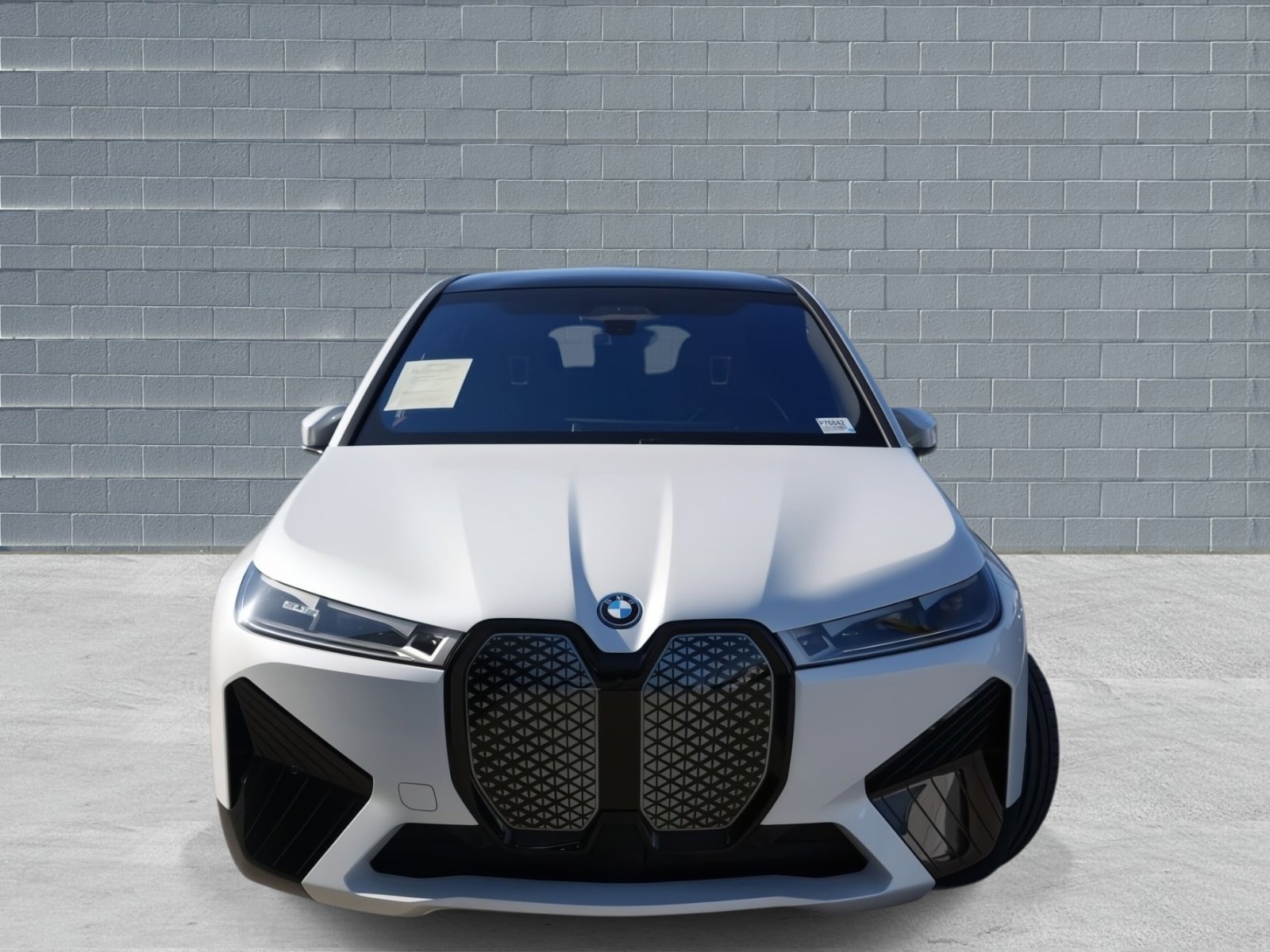 Used 2022 BMW iX xDrive50 image 2