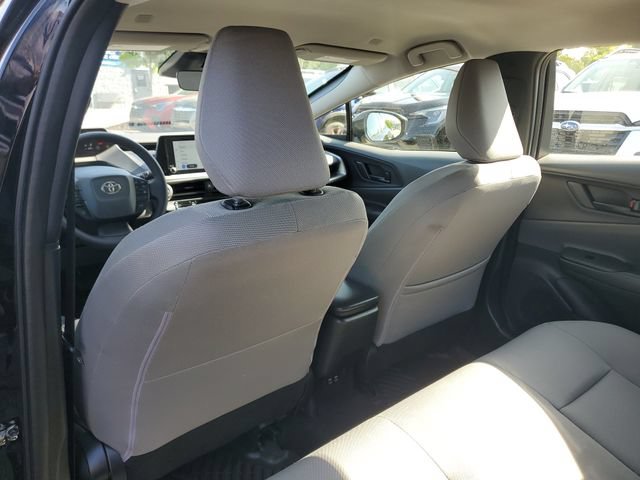 Used 2024 Toyota Prius LE FWD image 11