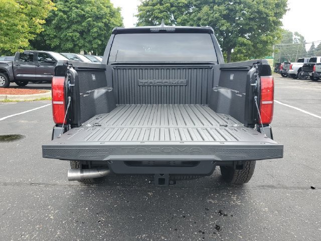 New 2026 Toyota Tacoma TRD Off-Road AWD/4WD image 8