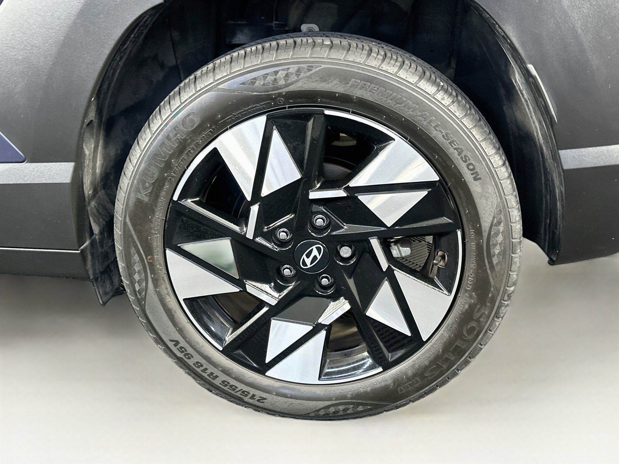 Used 2024 Hyundai Kona SEL w/ Convenience Package FWD image 11
