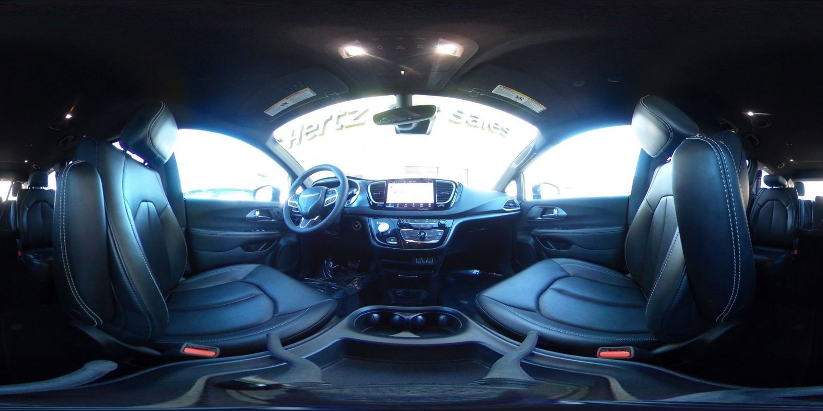 Used 2025 Chrysler Pacifica Select image 40