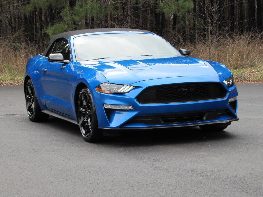 Used 2020 Ford Mustang Convertible w/ Equipment Group 101A RWD image 11