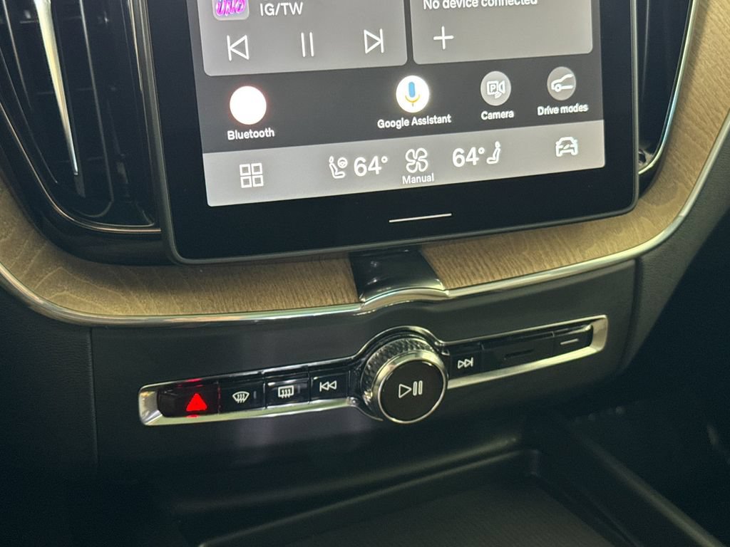 Certified 2026 Volvo XC60 B5 Plus AWD/4WD image 20
