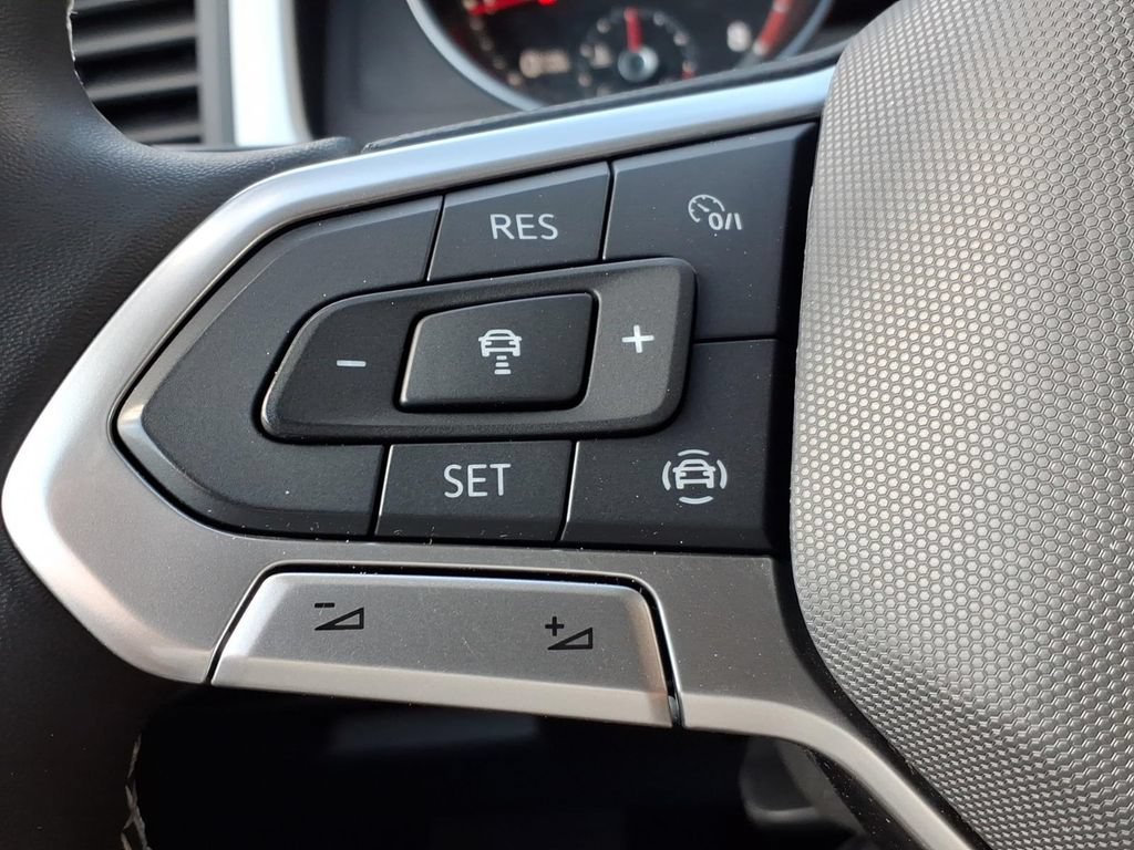 Used 2021 Volkswagen Atlas SE FWD image 28