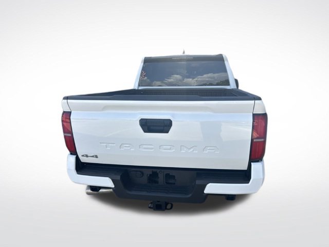 Used 2025 Toyota Tacoma SR5 AWD/4WD image 38