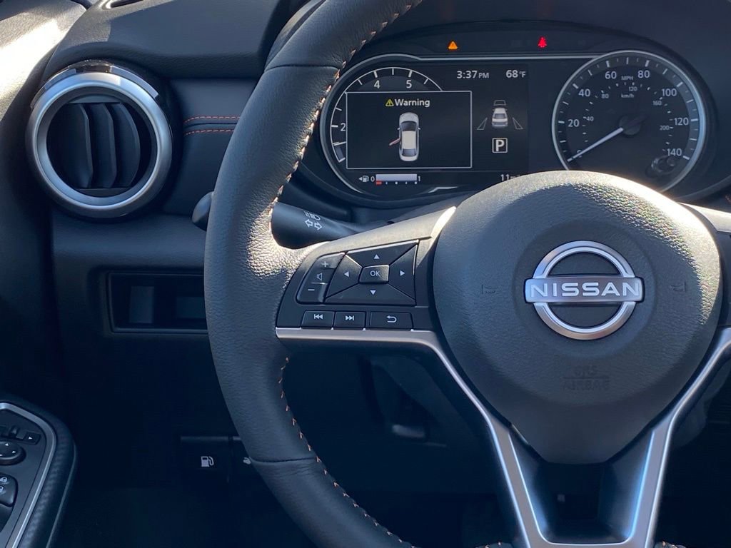 New 2025 Nissan Versa SR w/ Trunk Package image 20