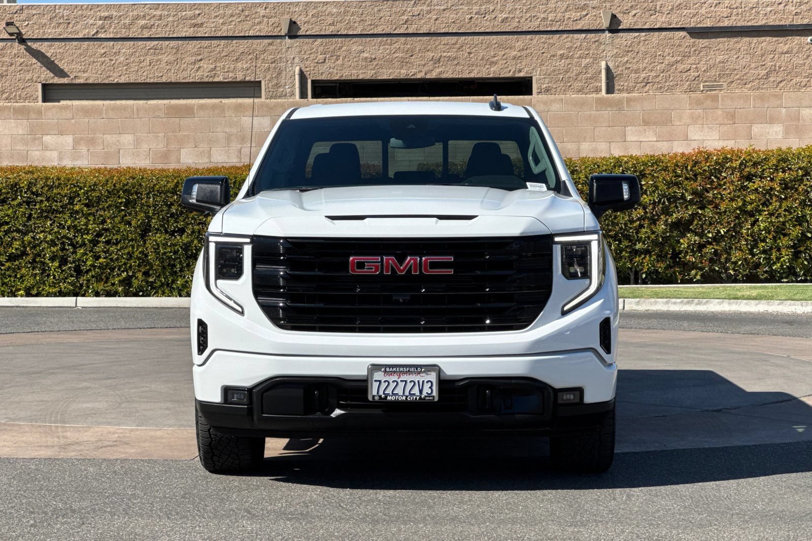 Certified 2023 GMC Sierra 1500 Elevation w/ Preferred Package AWD/4WD image 9