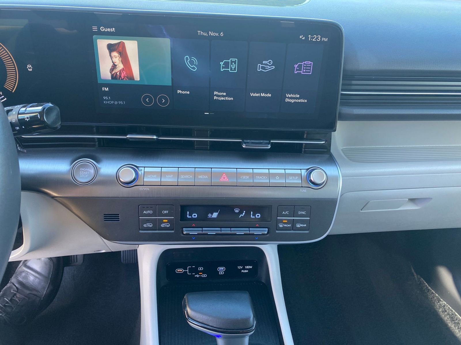 Used 2025 Hyundai Kona SEL image 21