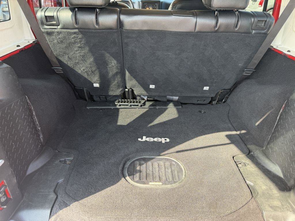 Used 2017 Jeep Wrangler Unlimited Rubicon AWD/4WD image 18
