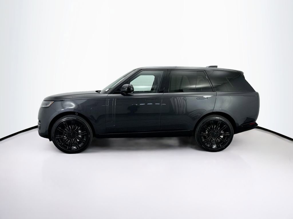 New 2026 Land Rover Range Rover SE image 8