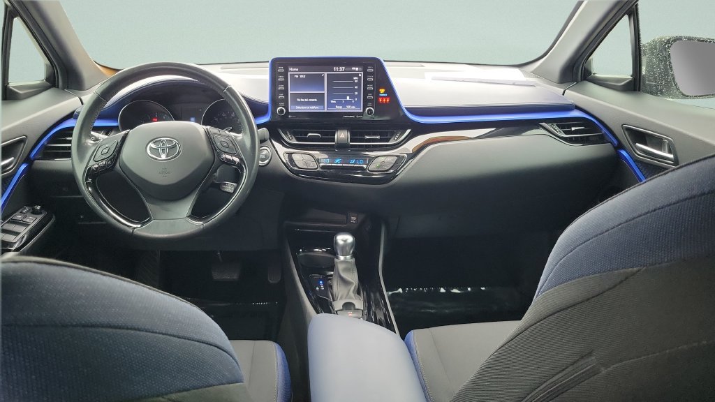 Used 2021 Toyota C-HR XLE FWD image 10