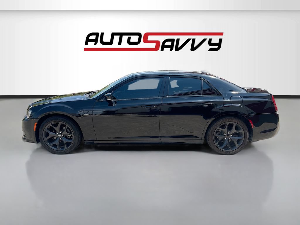 Used 2022 Chrysler 300 Touring L w/ Comfort Group RWD image 4
