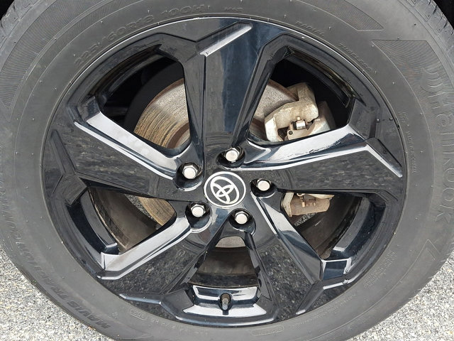 Used 2021 Toyota RAV4 XSE image 9