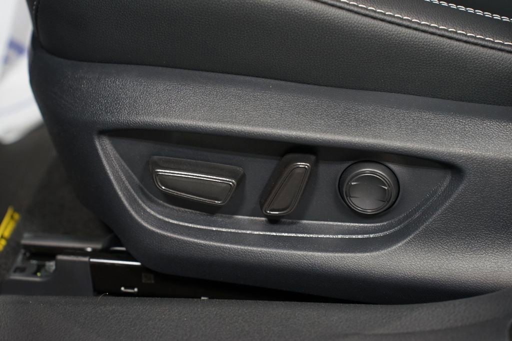 New 2026 Toyota Camry Hybrid image 34