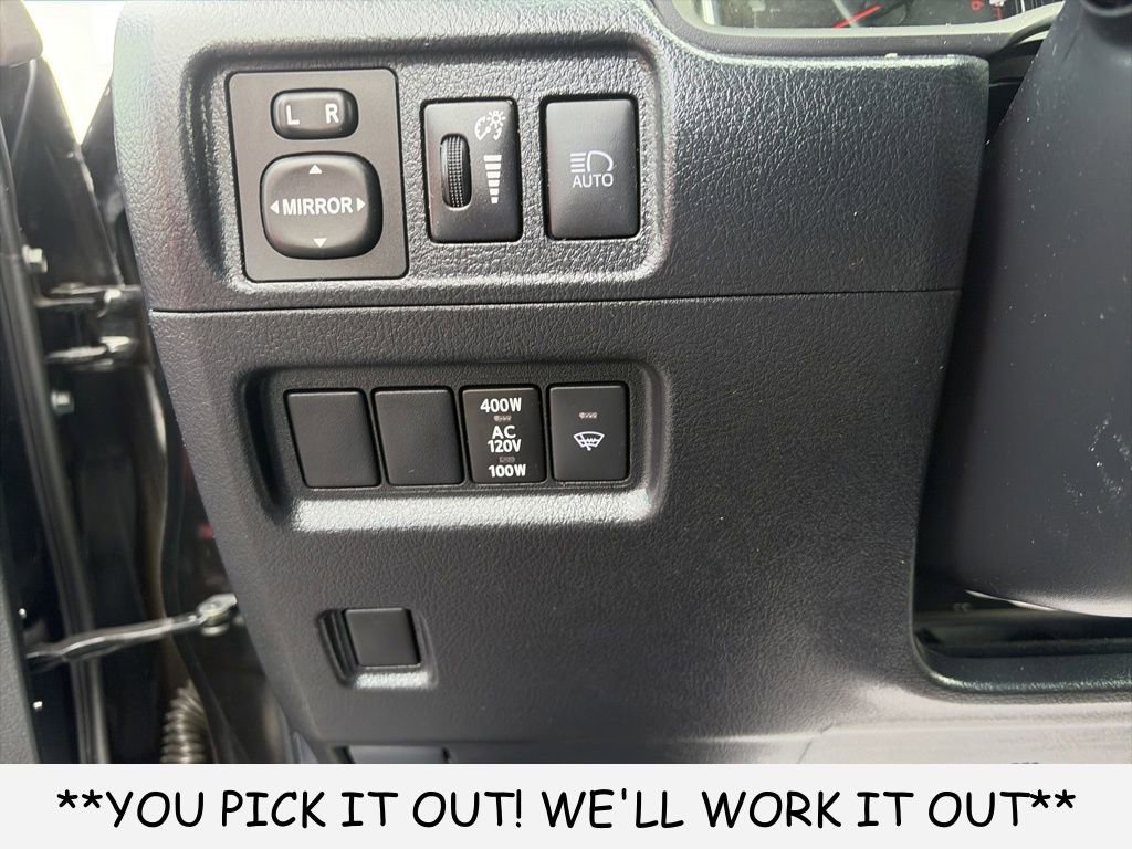 Used 2024 Toyota 4Runner SR5 AWD/4WD image 11