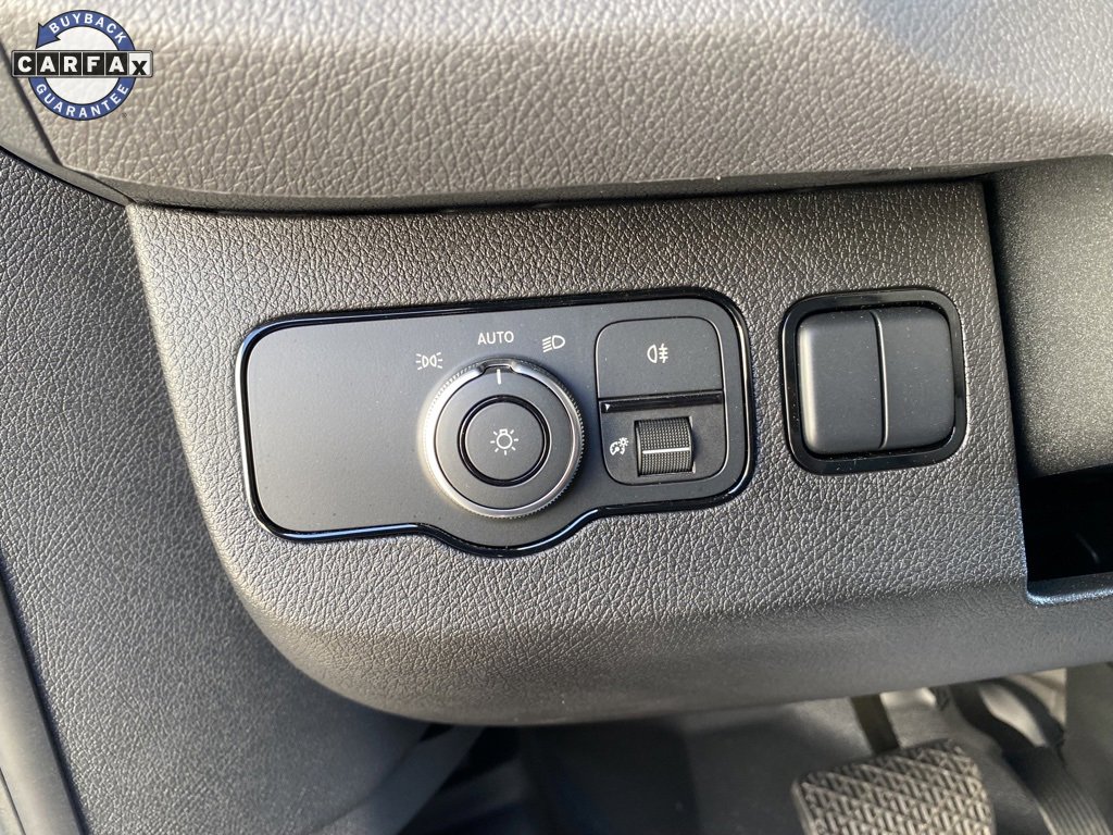 Used 2025 Mercedes-Benz Sprinter 2500 image 24
