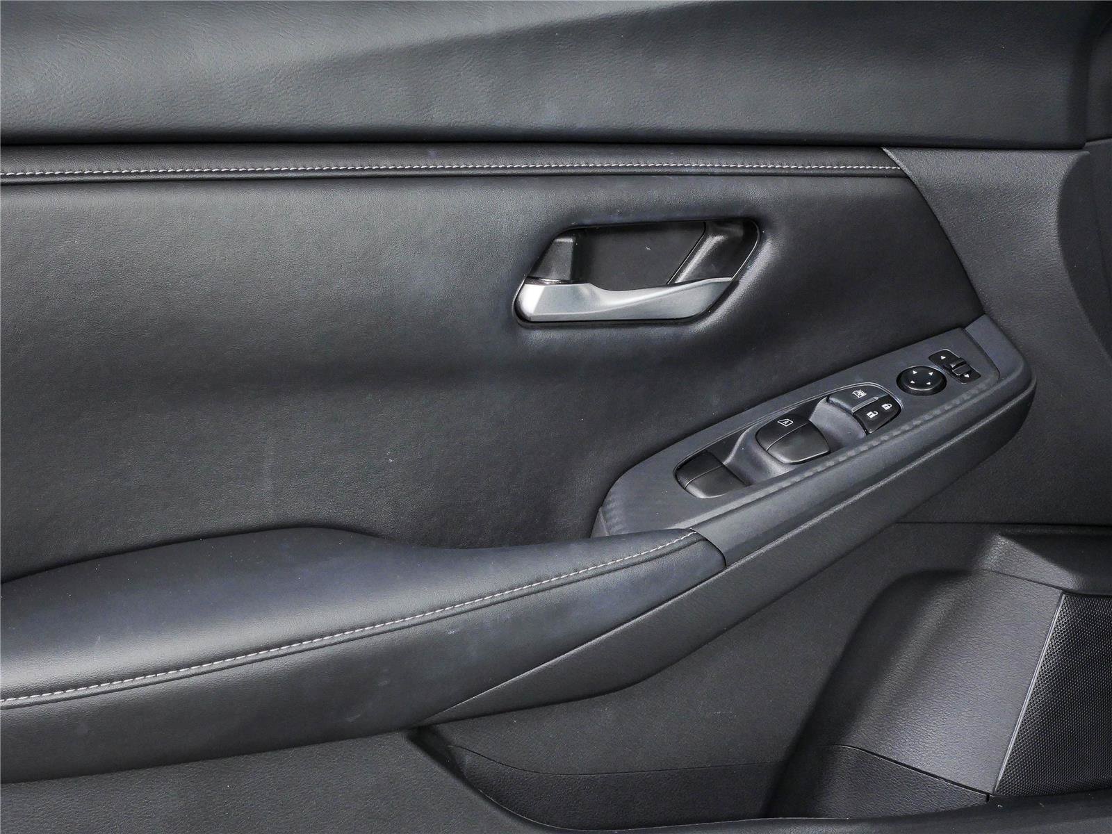 Used 2023 Nissan Sentra SV FWD image 7