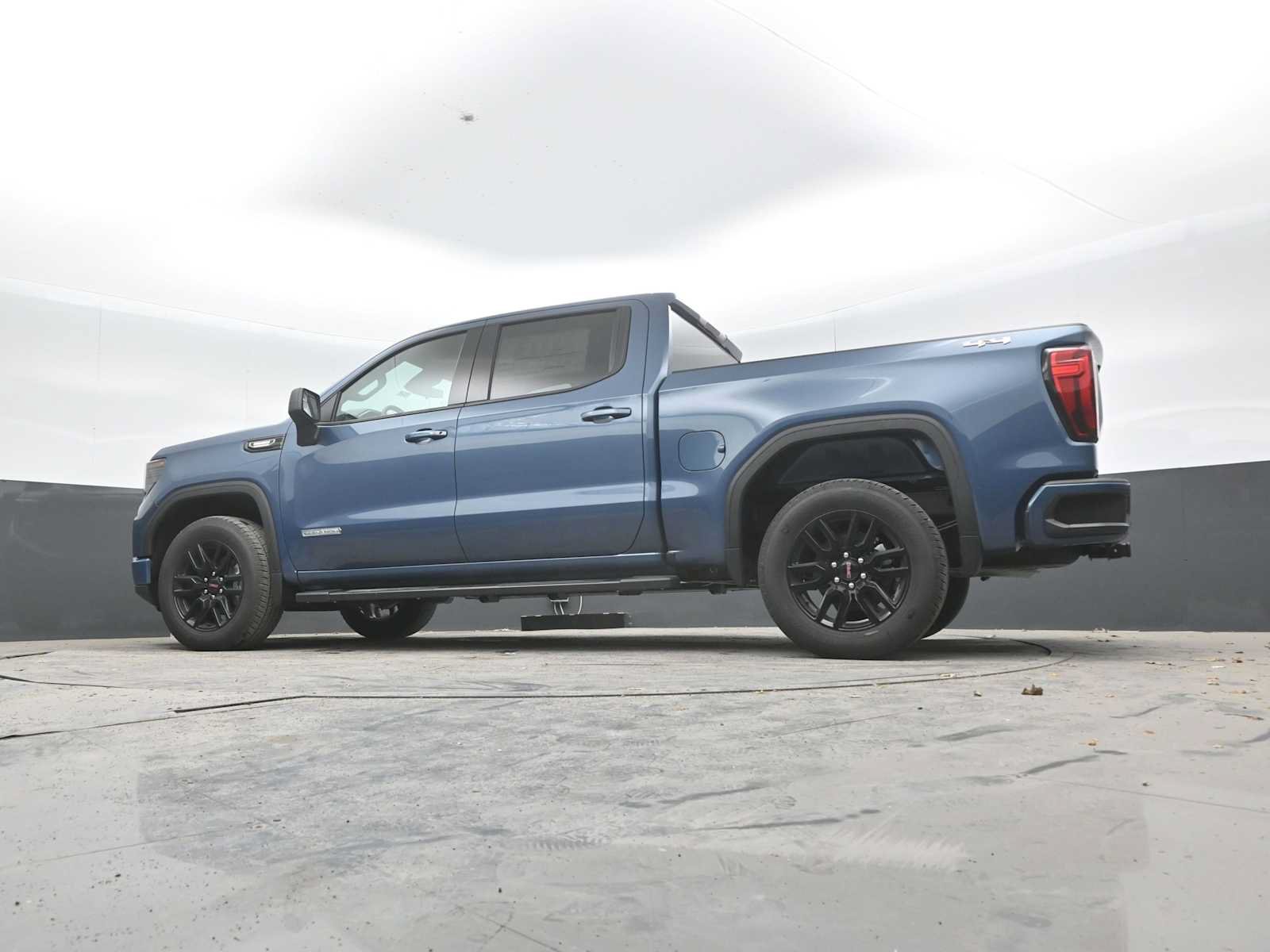New 2026 GMC Sierra 1500 Elevation AWD/4WD image 39