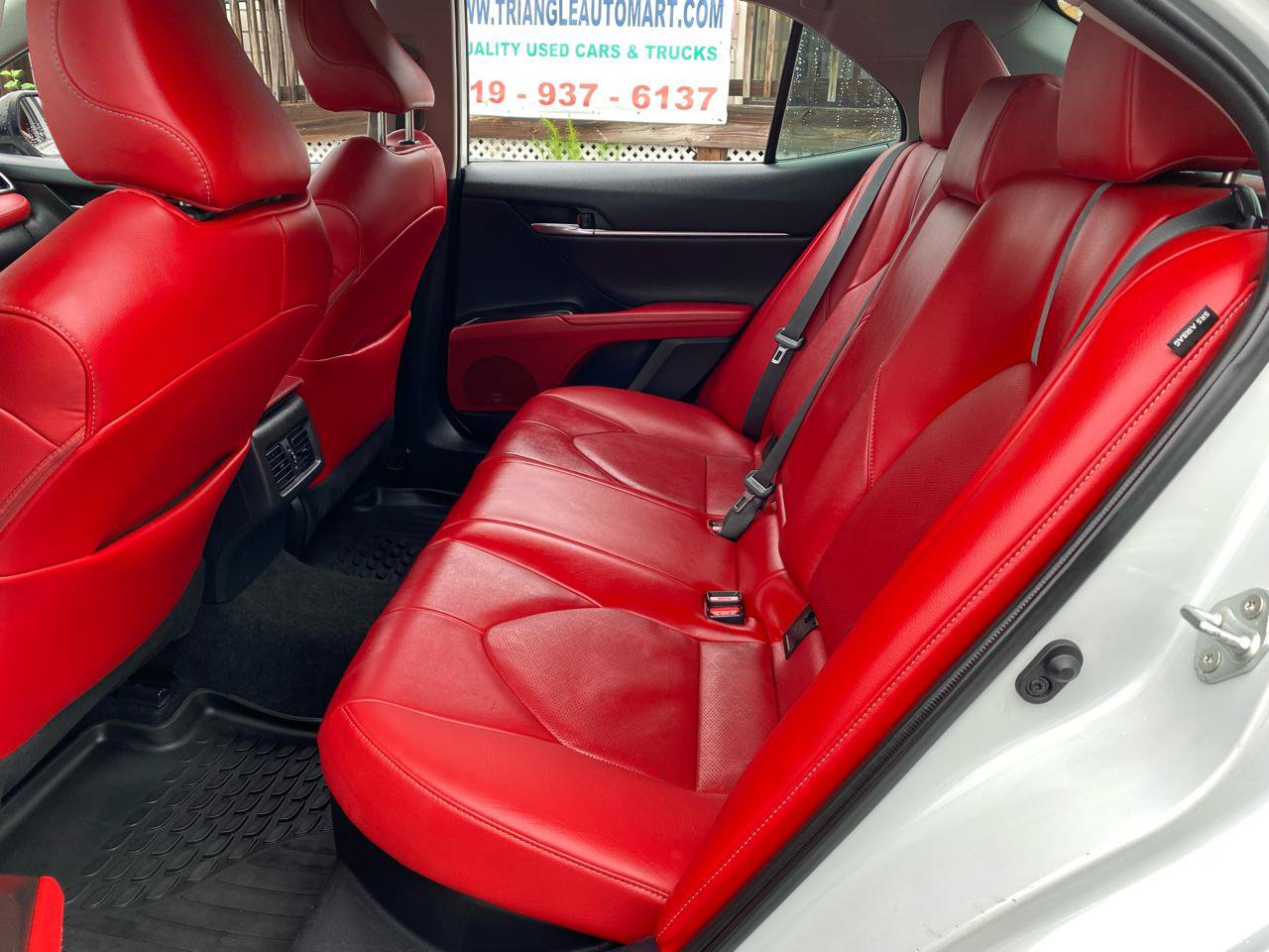 Used 2022 Toyota Camry XSE FWD image 9