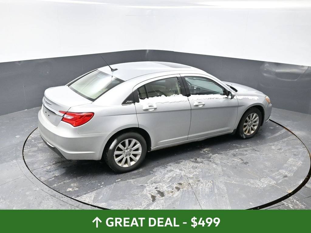 Used 2011 Chrysler 200 Touring FWD image 12