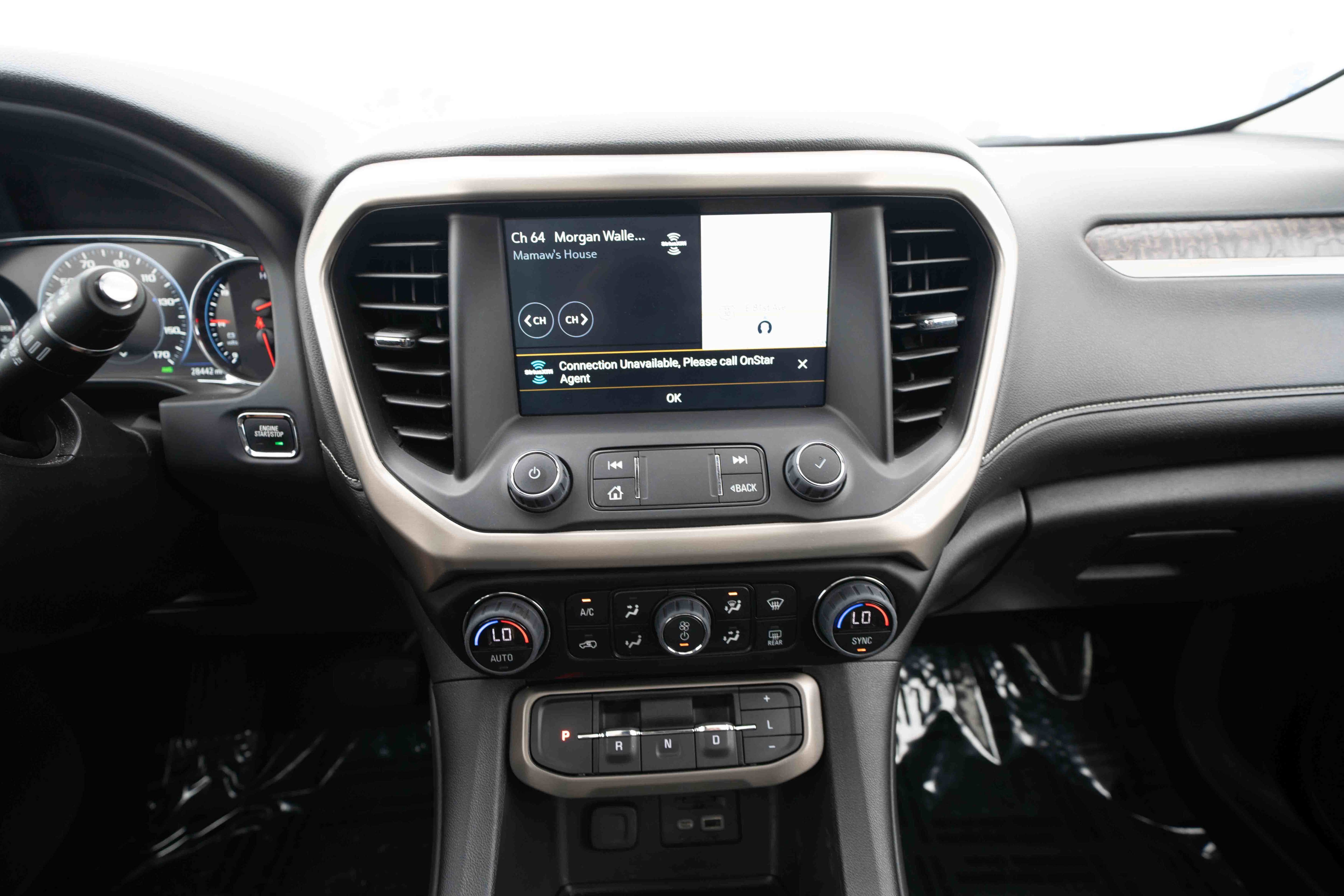 Used 2023 GMC Acadia Denali w/ Denali Ultimate Package AWD/4WD image 17