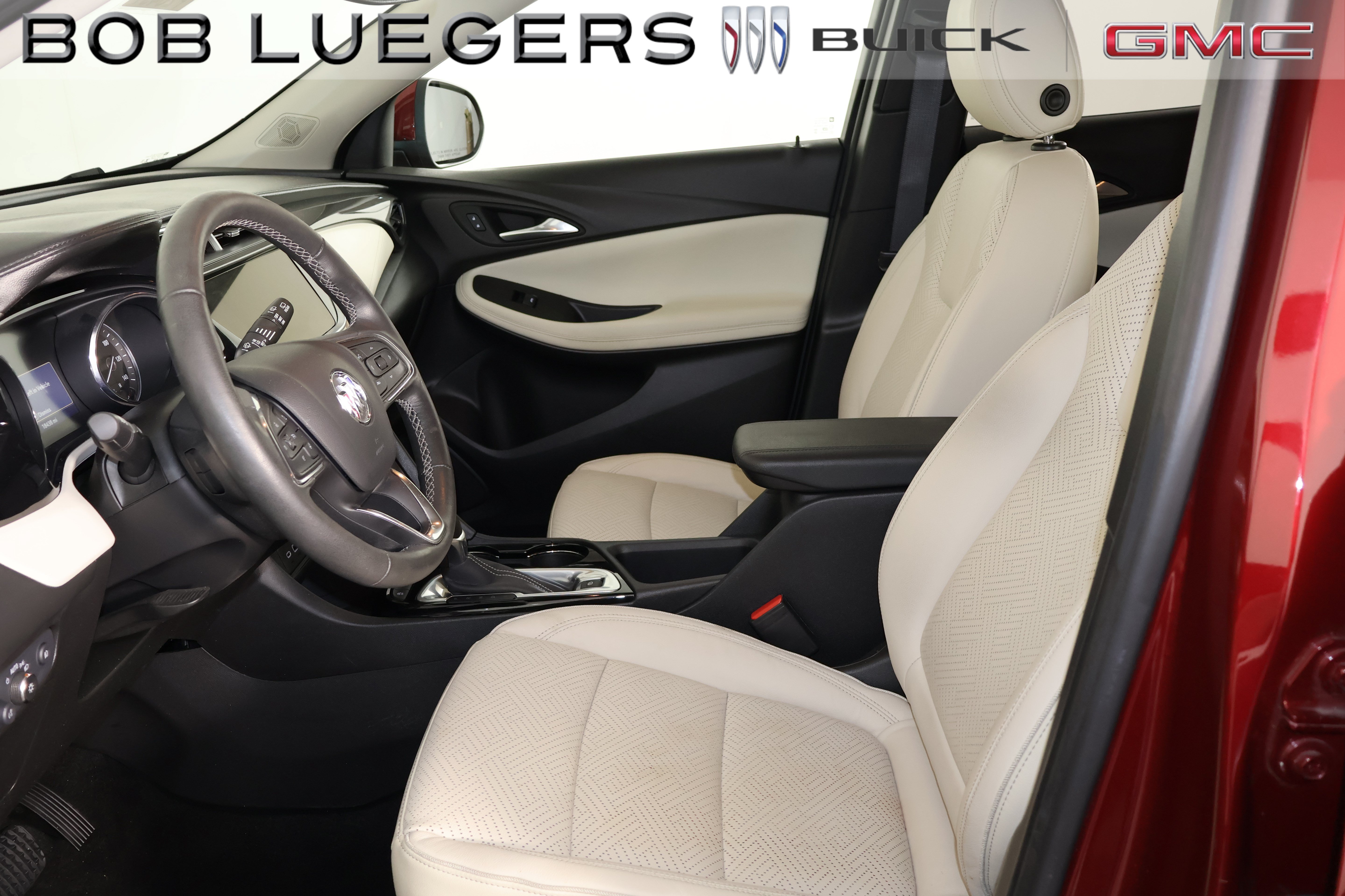 Certified 2022 Buick Encore GX Essence FWD image 8