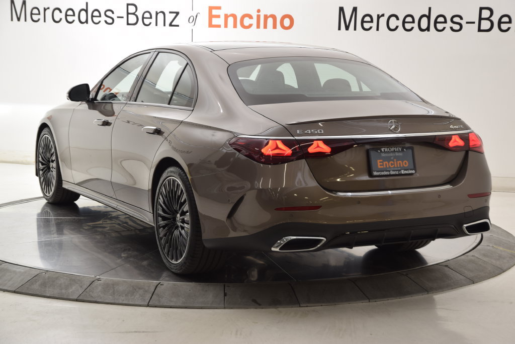 New 2026 Mercedes-Benz E 450 4MATIC Sedan image 4