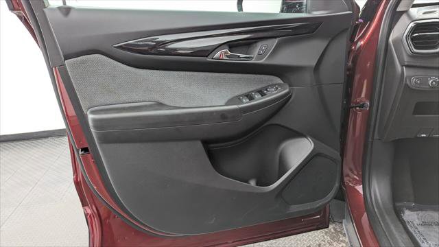 Used 2025 Chevrolet TrailBlazer LT image 13