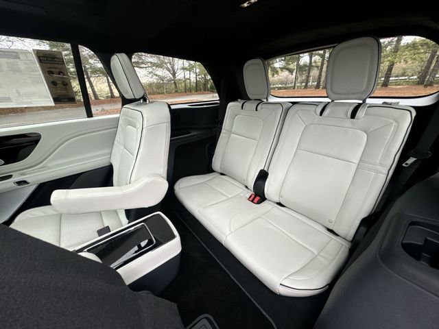New 2026 Lincoln Aviator Black Label w/ Dynamic Handling Package AWD/4WD image 24
