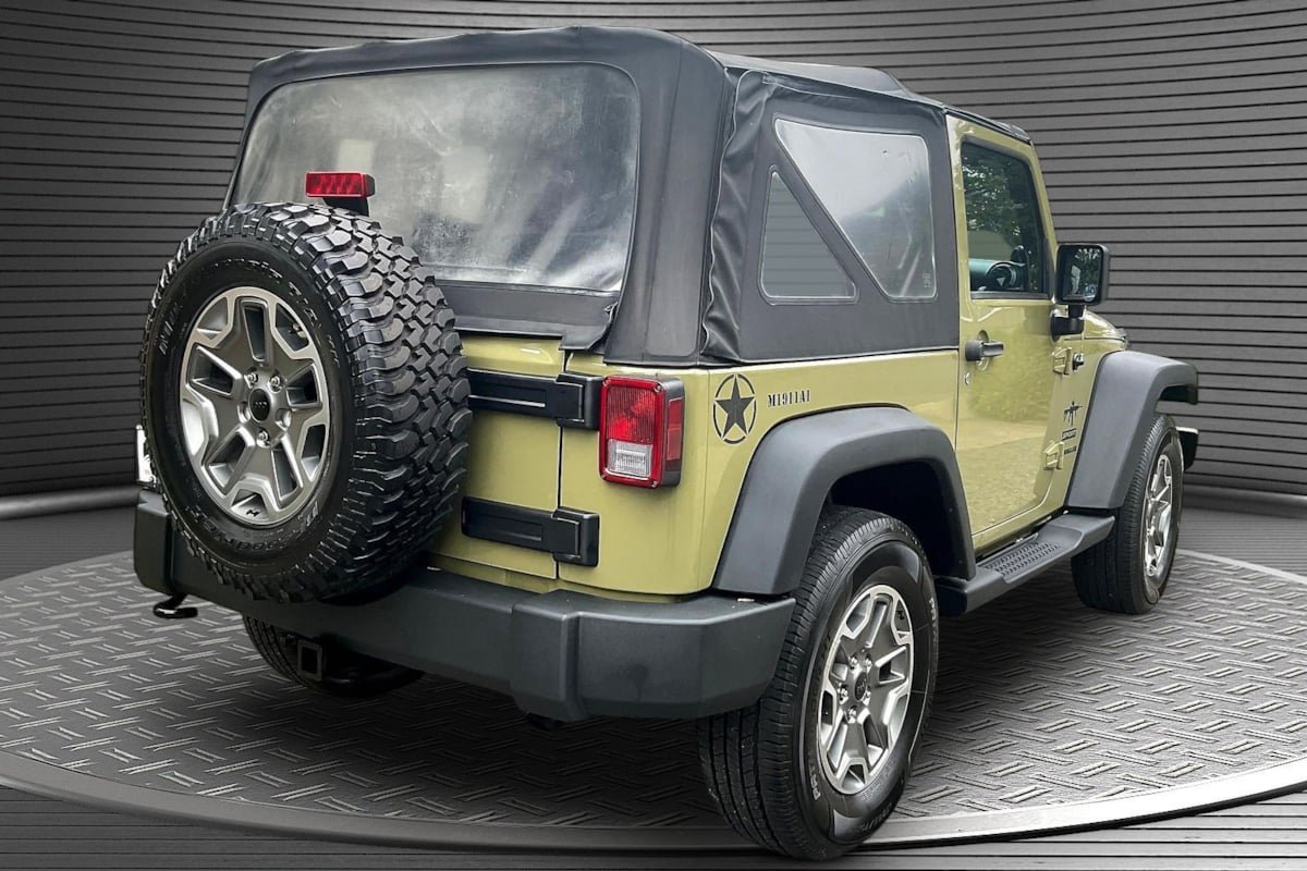 Used 2013 Jeep Wrangler Sport AWD/4WD image 6